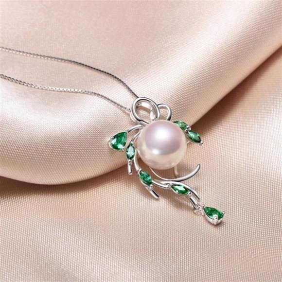 Highest Quality Sterling Sliver and Pearl Pendant Necklace - Picture 3 of 7